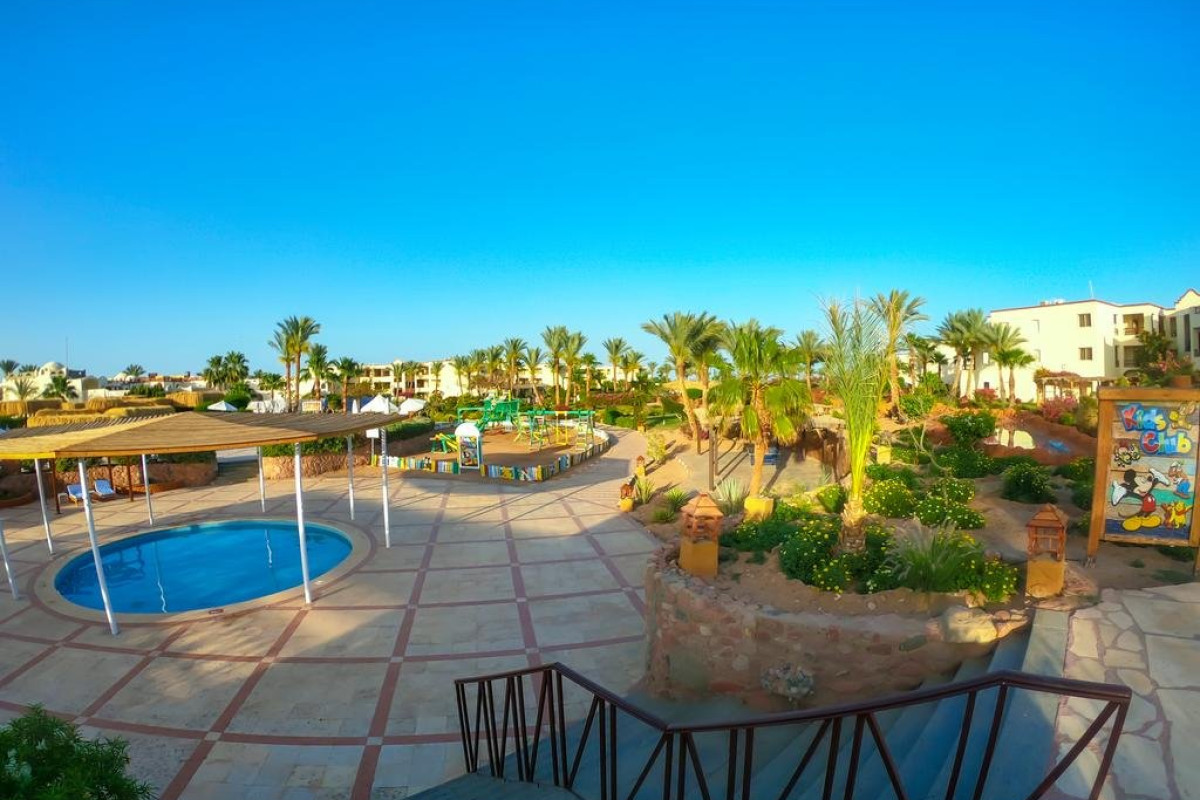 Regency Plaza Aqua Park and Spa Resort