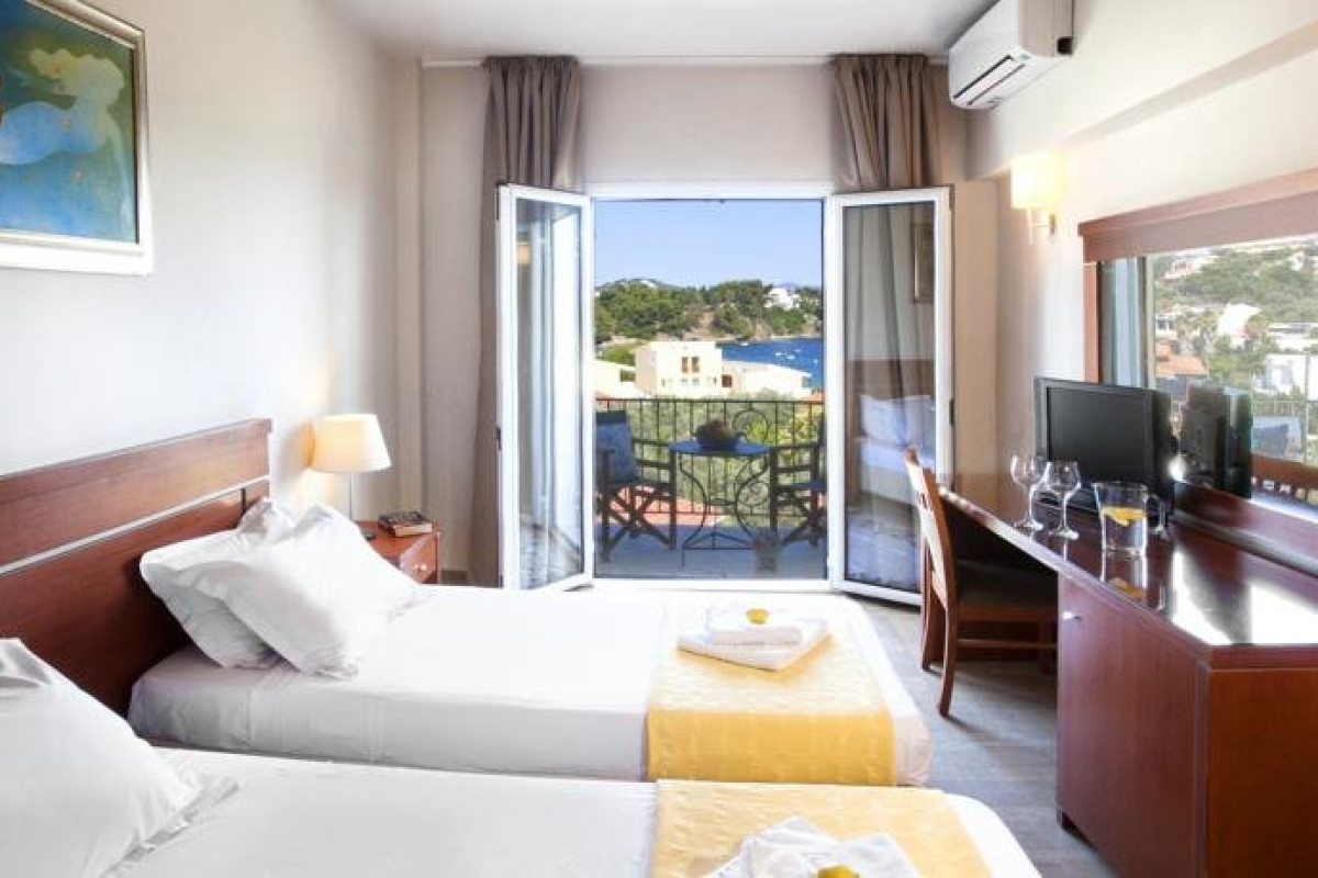 Tomato Beach (Skiathos Town)
