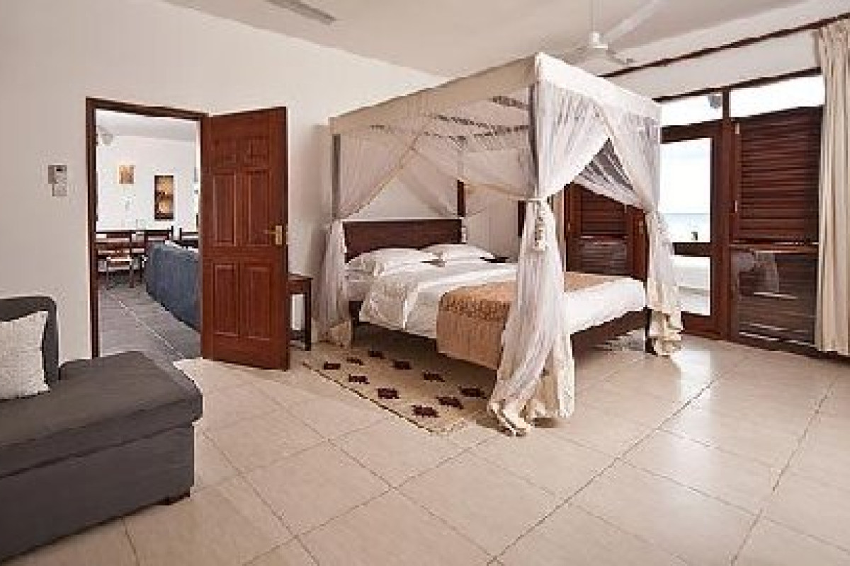 Lantana Galu Beach