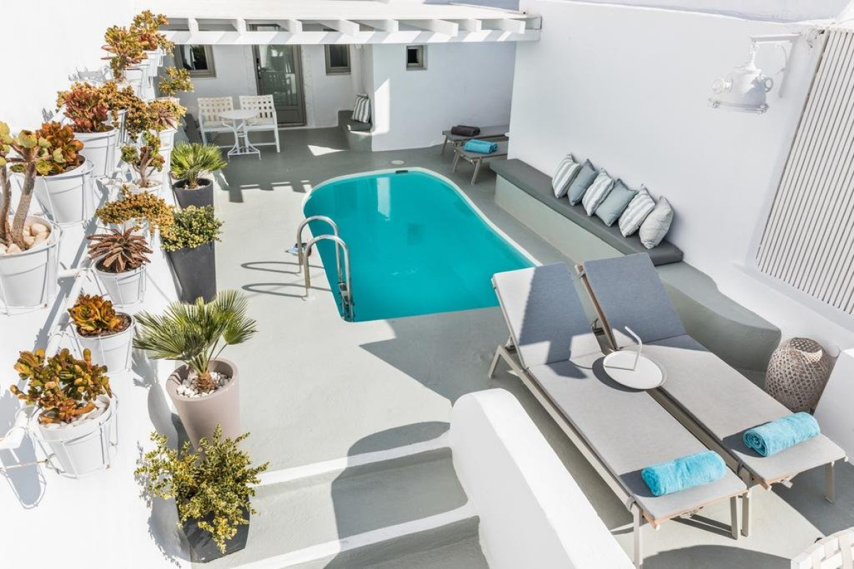 On the Rocks - Adults Only (Imerovigli - Santorini)