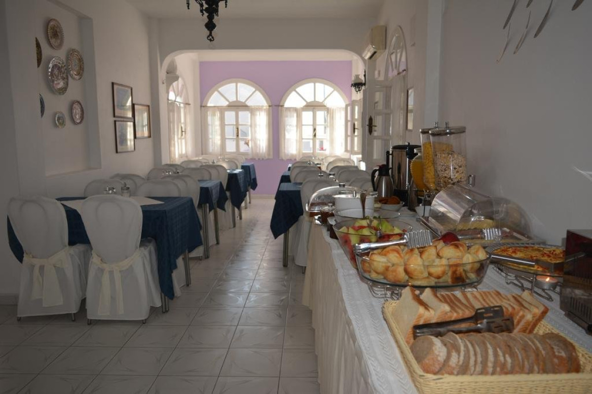 Melina Hotel (Fira Santorini)