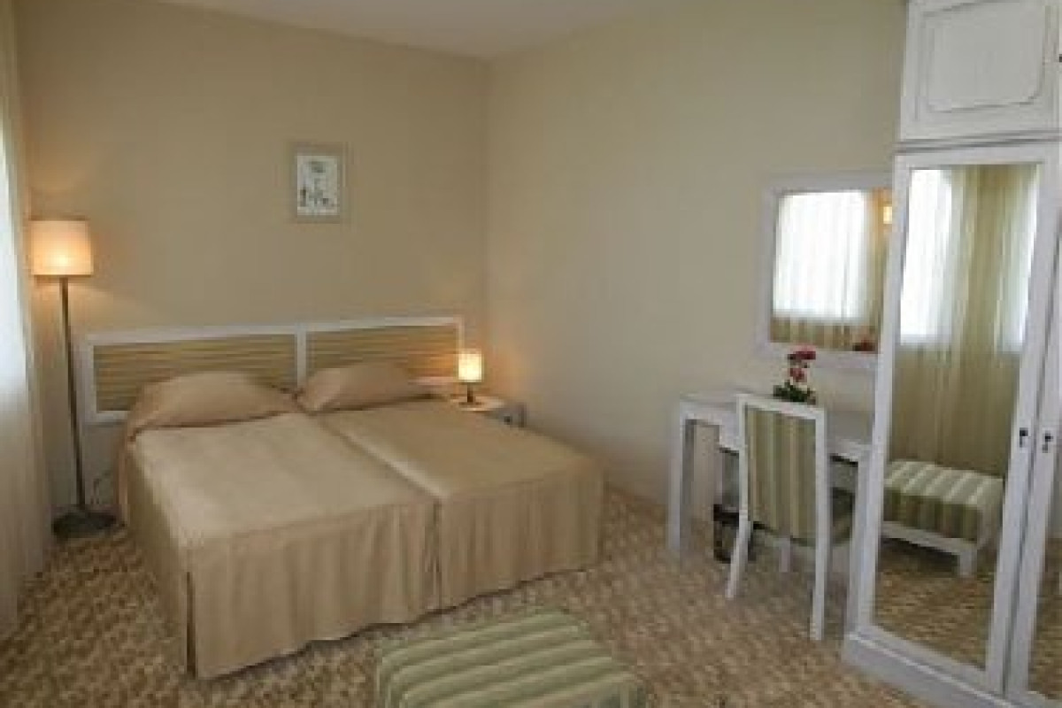 Hotel CORAL