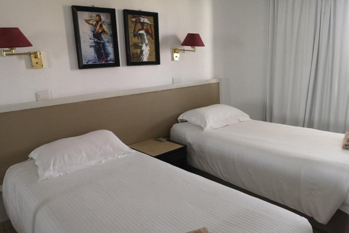 SUN HALL BEACH HOTEL APARTMENTS (Larnaca City)