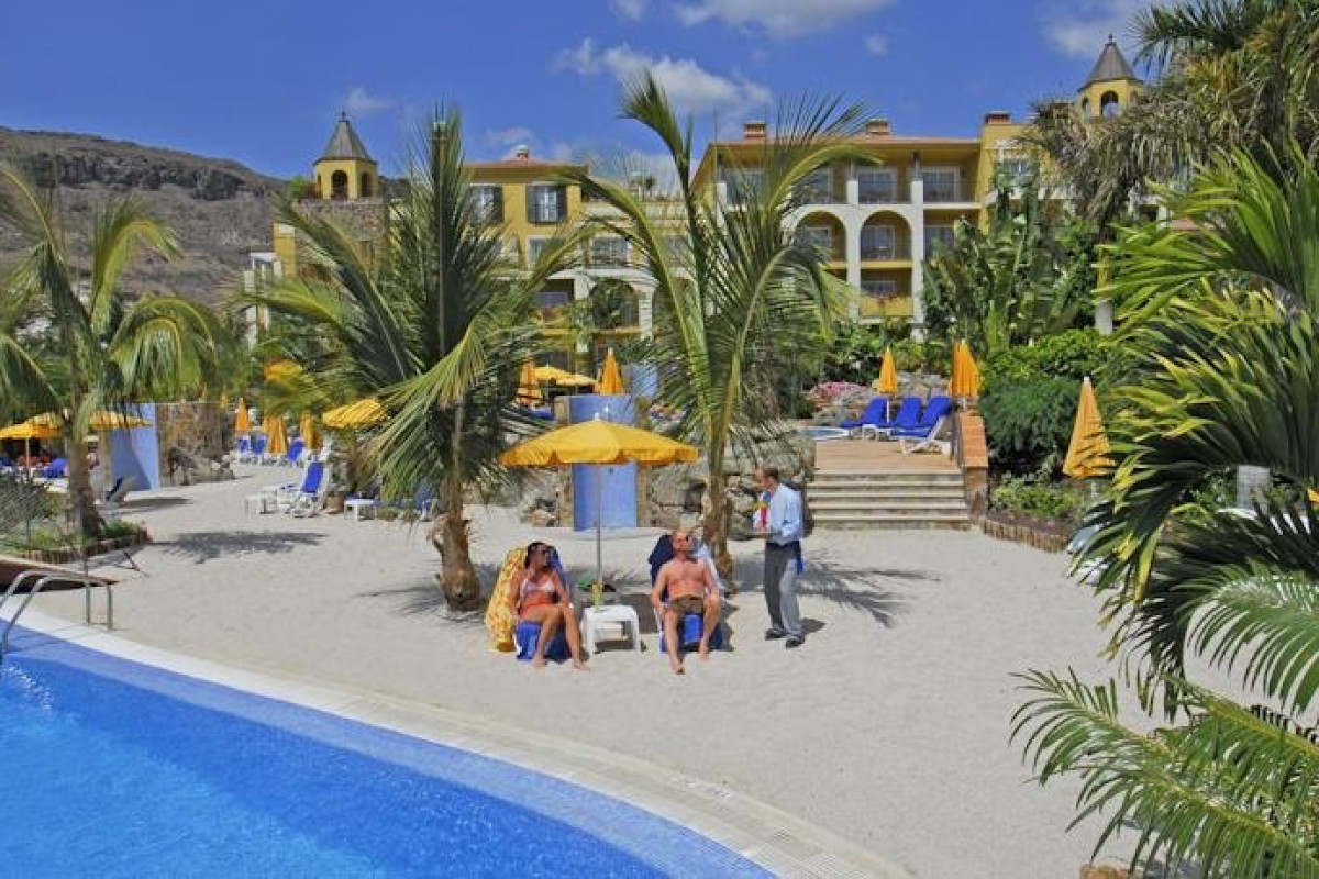 CORDIAL MOGAN PLAYA 4*