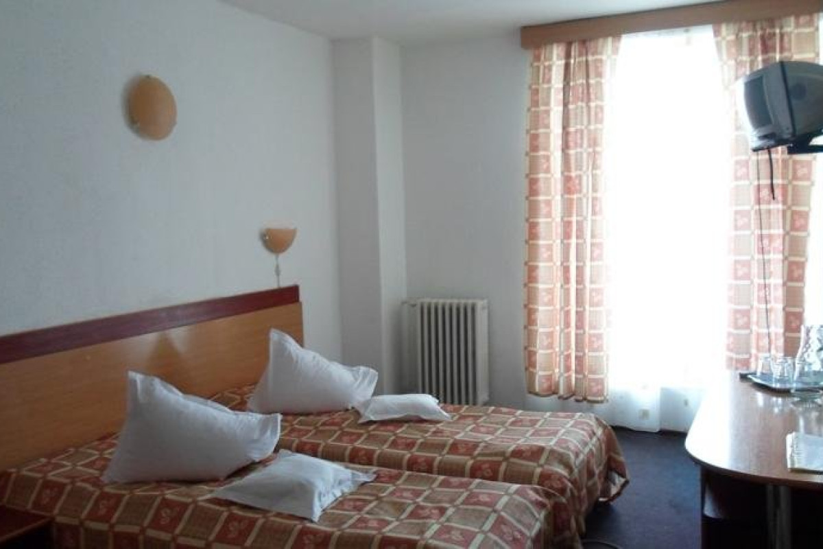 HOTEL INTUS
