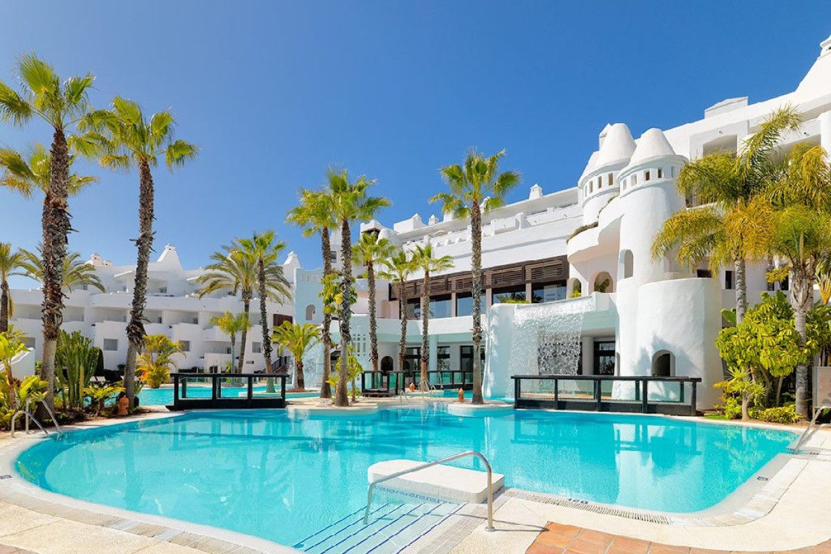 H10 Estepona Palace (Estepona)