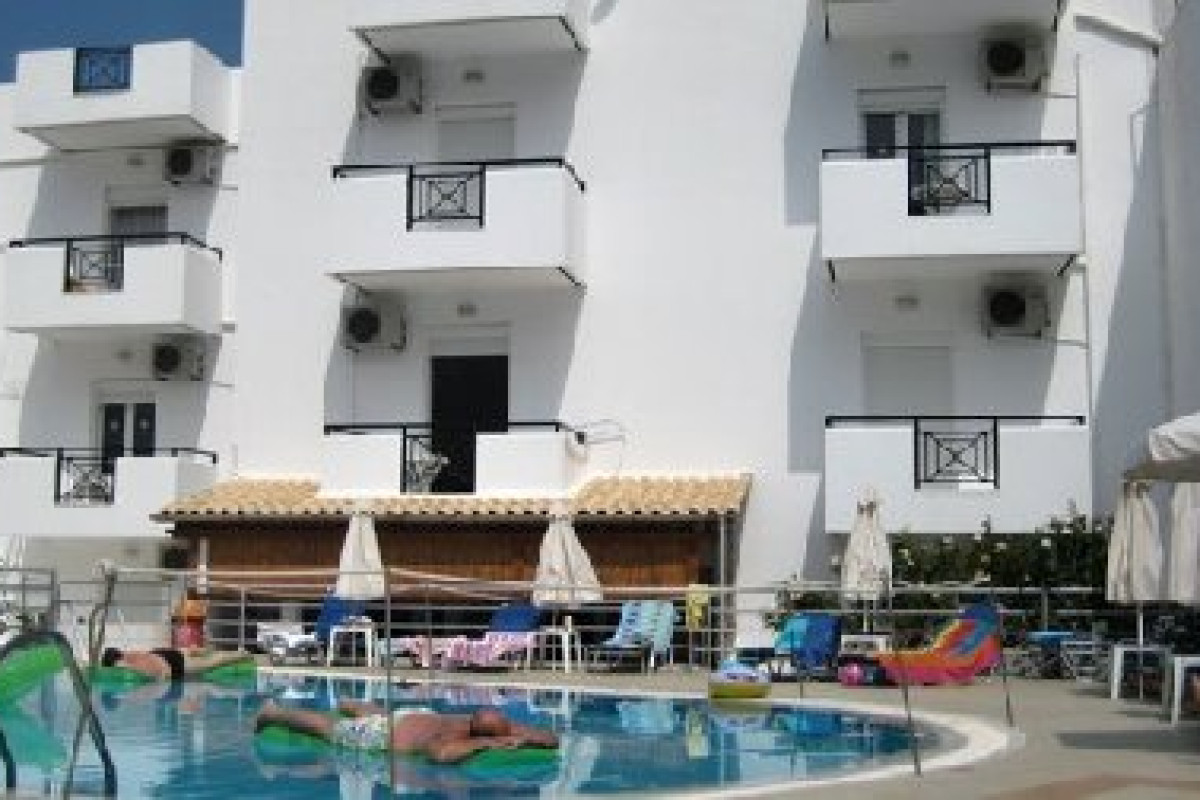 Irilena Apartments
