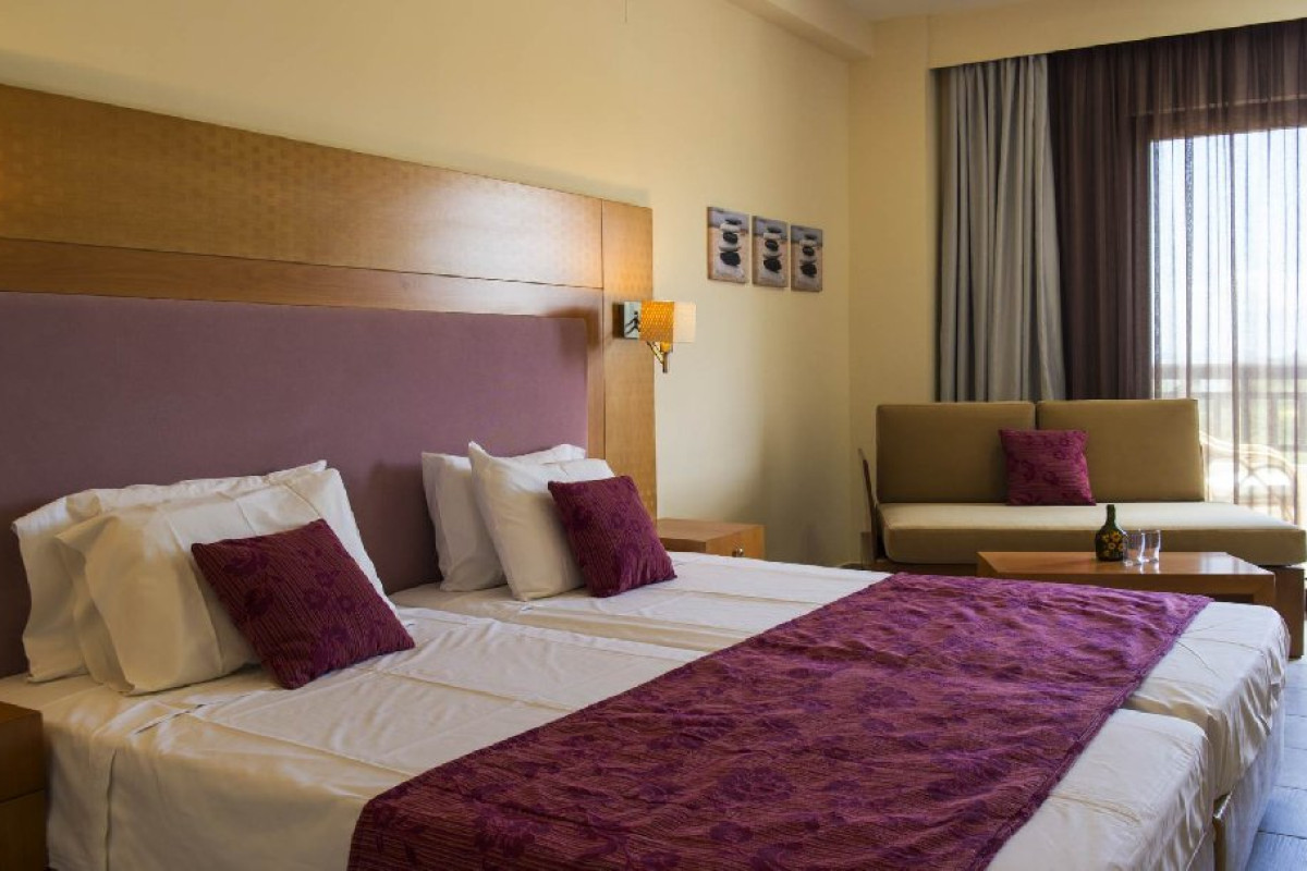 Asterion Beach Hotel and Suites (C)