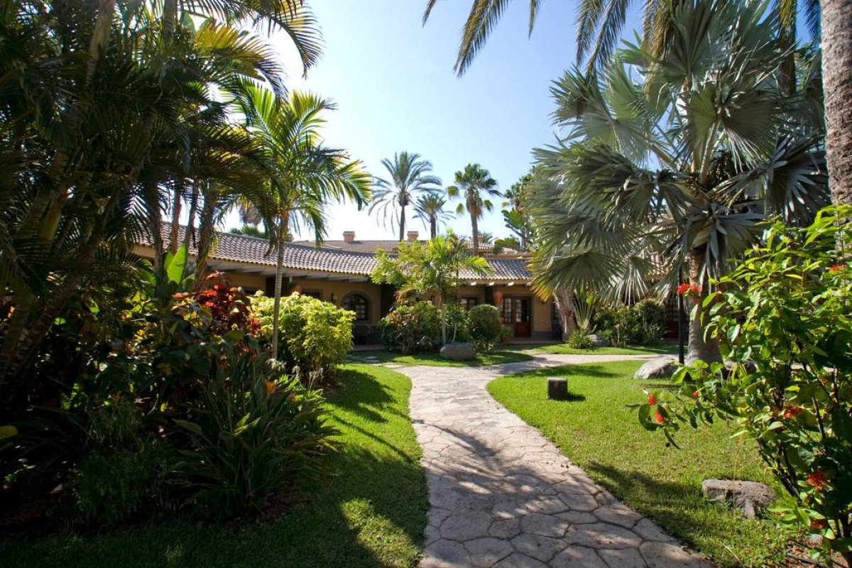 Dunas Suites and Villas Resort