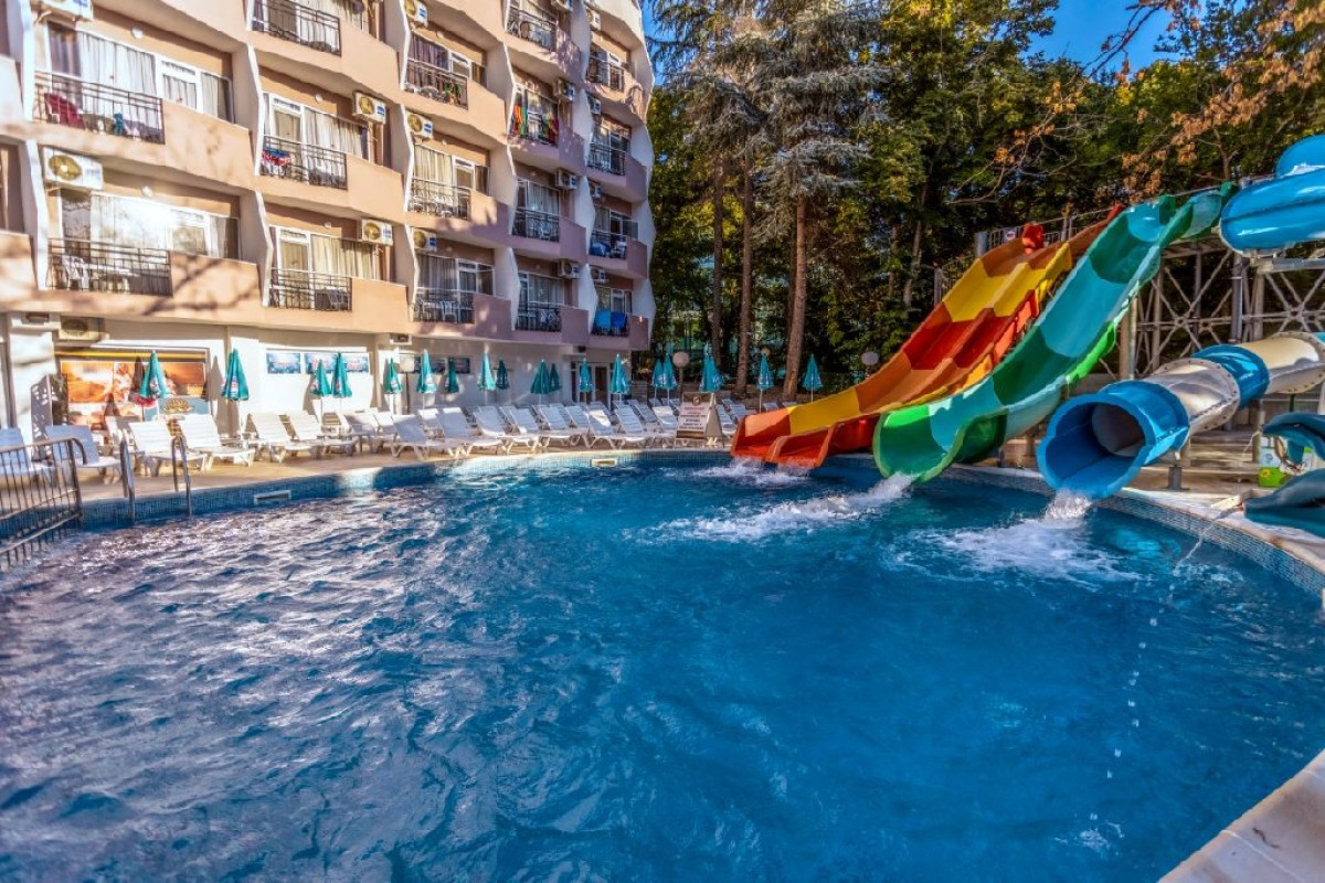 PRESTIGE DELUXE AQUAPARK CLUB