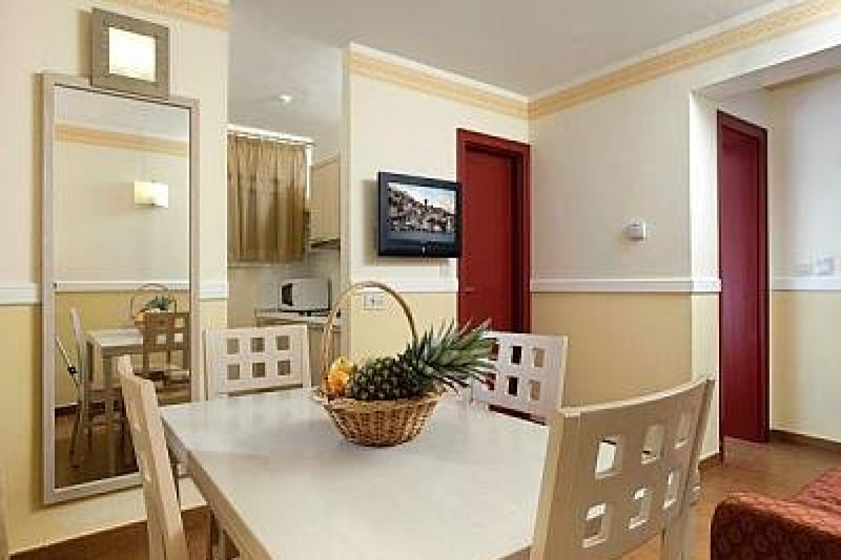 Tourist settlement SOLARIS VILLAS KORNATI (Sibenik)