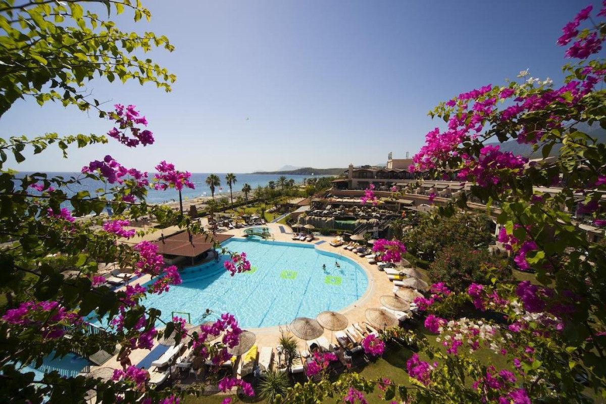 ARMAS LABADA HOTEL