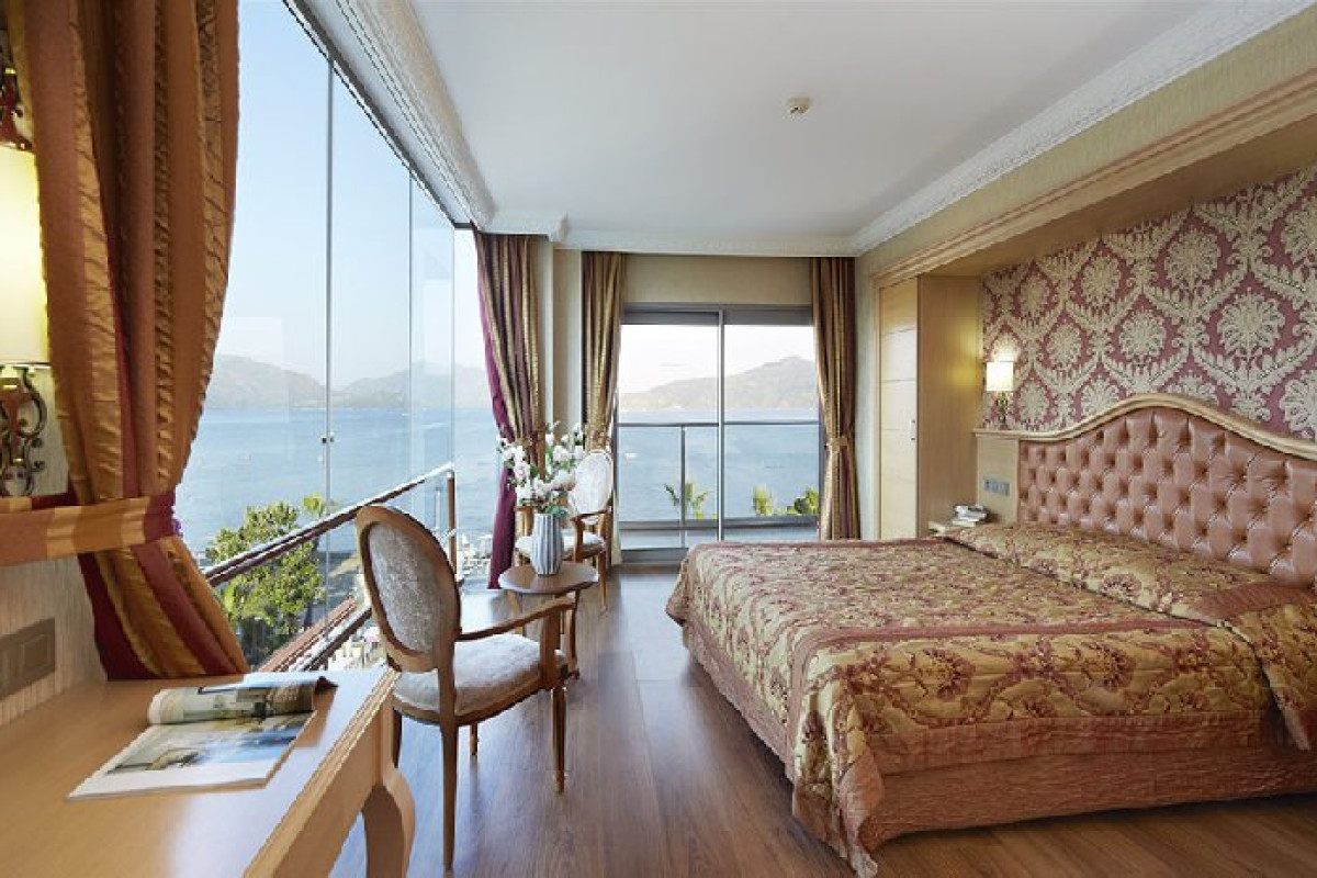 EMRE HOTEL AND BEACH