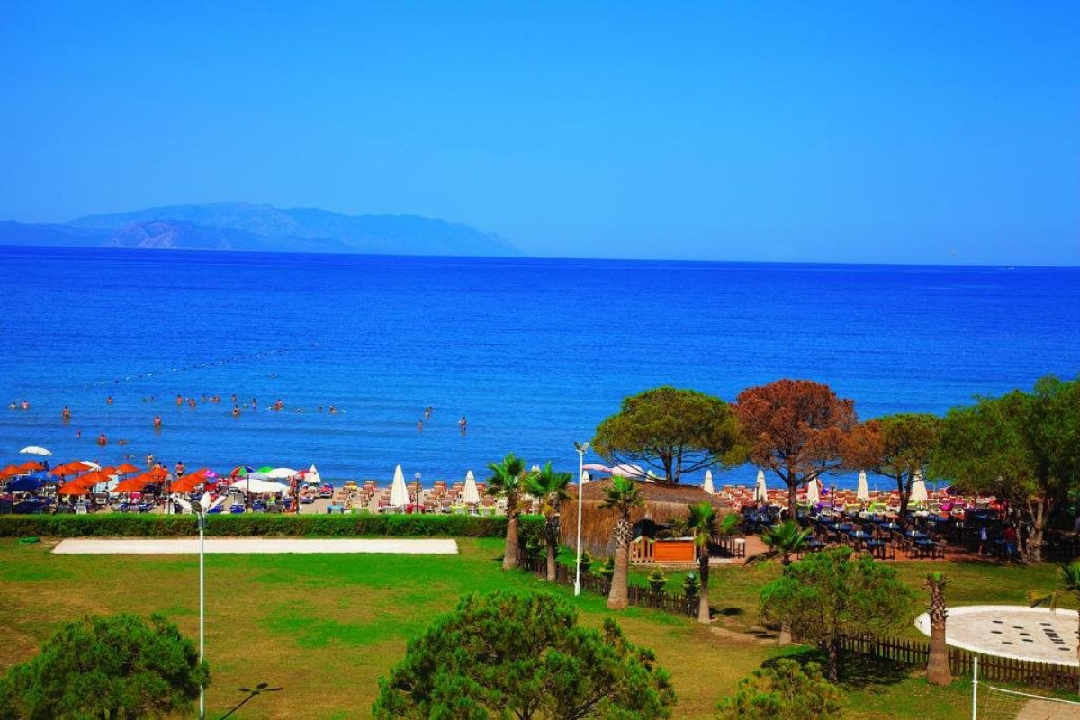 BATIHAN BEACH RESORT SPA