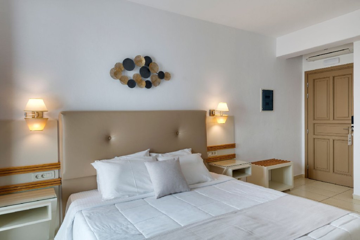 Lithos by Spyros and Flora (K)