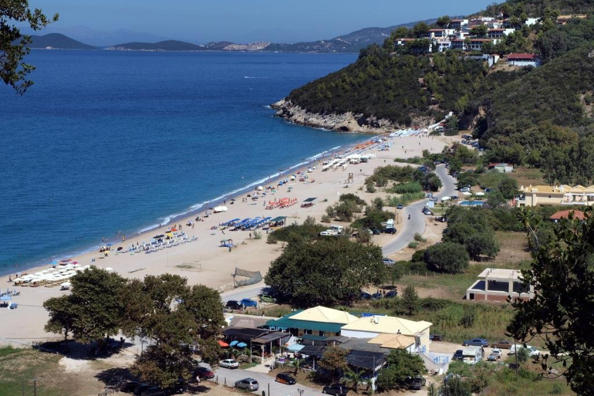 Perdika Resort (Karavostasi)