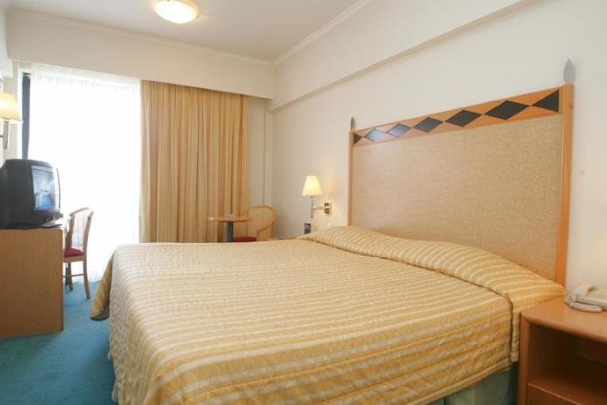 Chandris Hotel