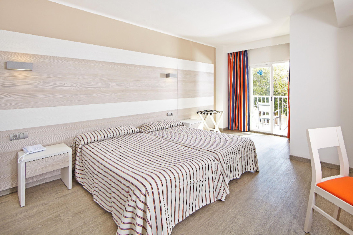 Ahoi! Urban Beach Hotel