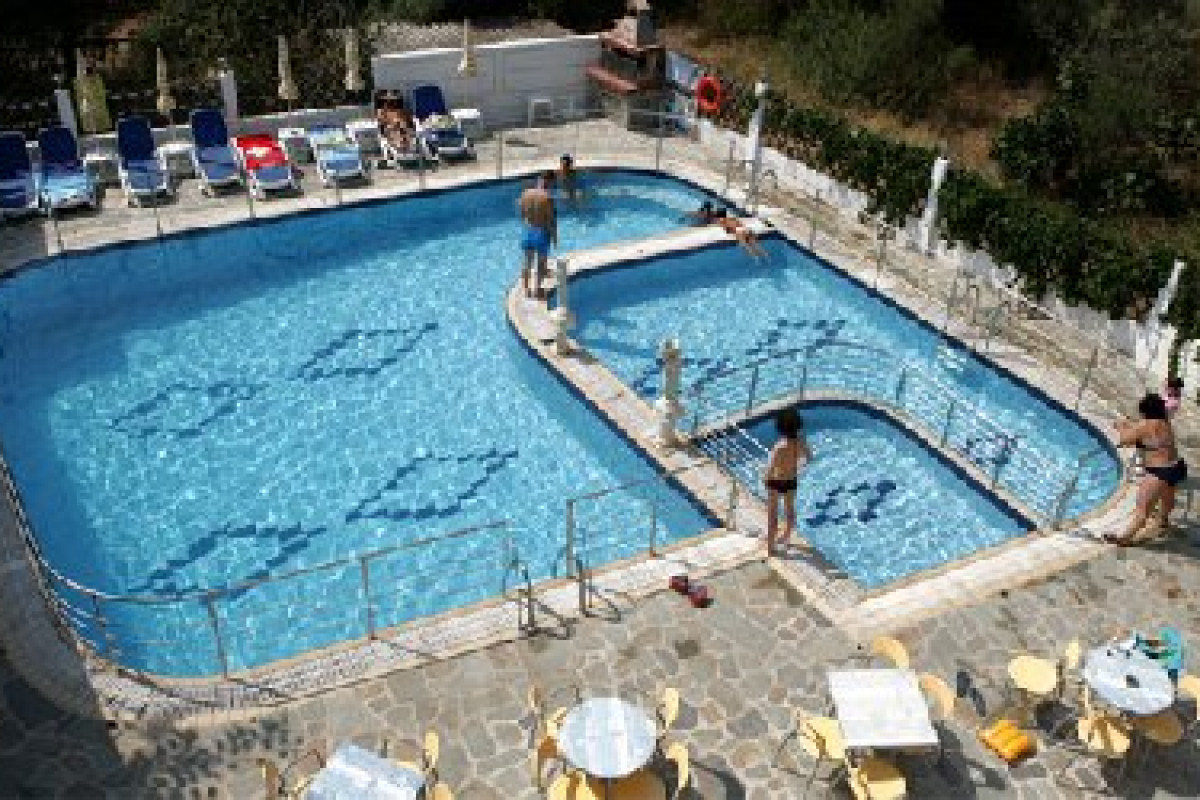 Sirines Hotel (Potos)