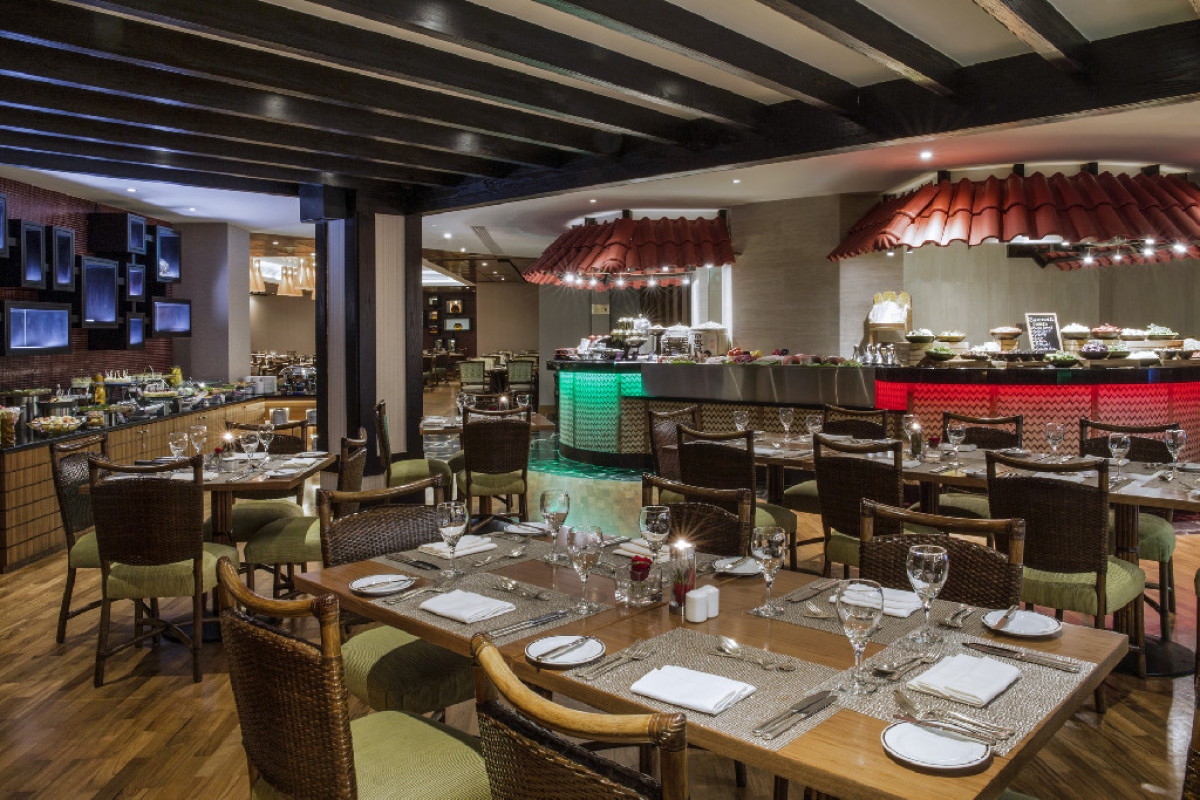 Crowne Plaza Dubai - Deira