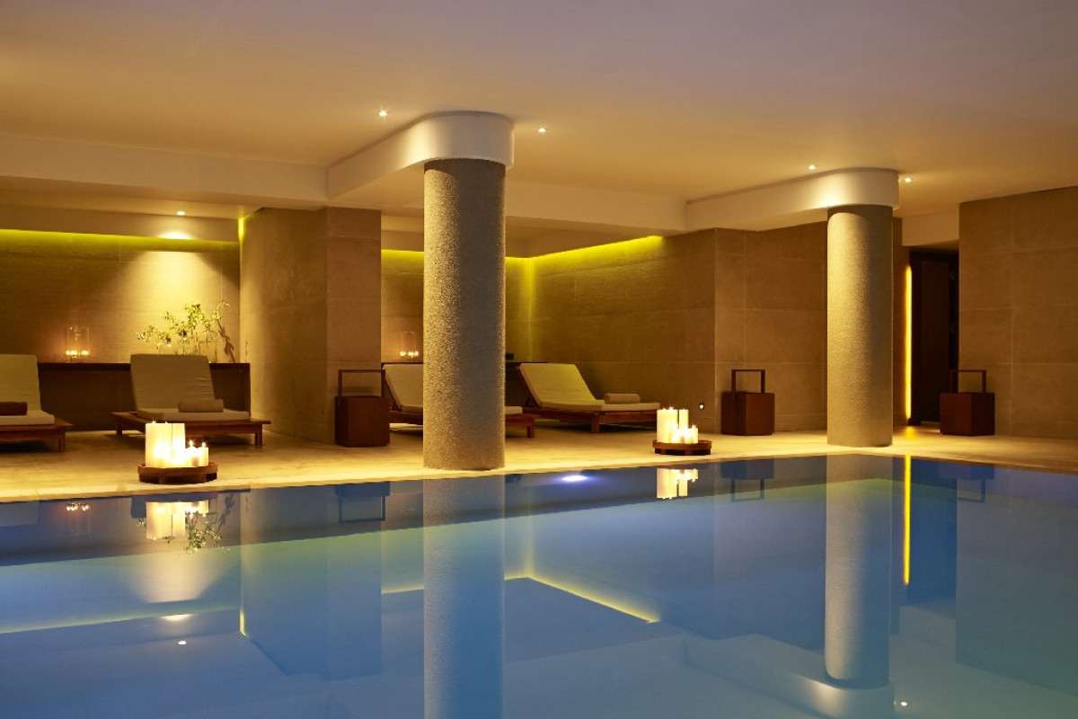 The Ixian All Suites - Adults Only 16+