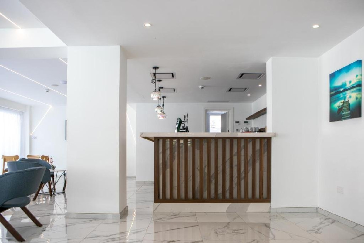 LARCO HOTEL BY BEST WESTERN PLUS