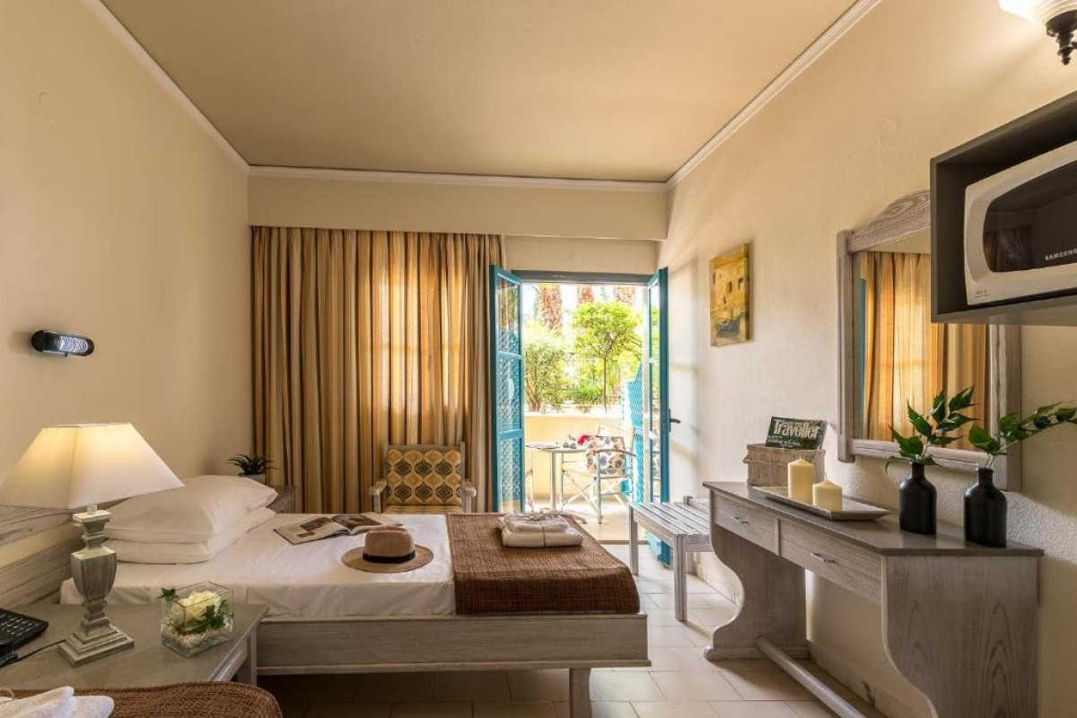 Dedalos Hotel (Mallia)