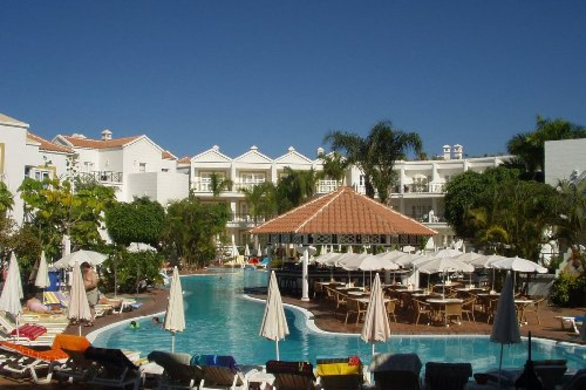 Aparthotel Parque del Sol
