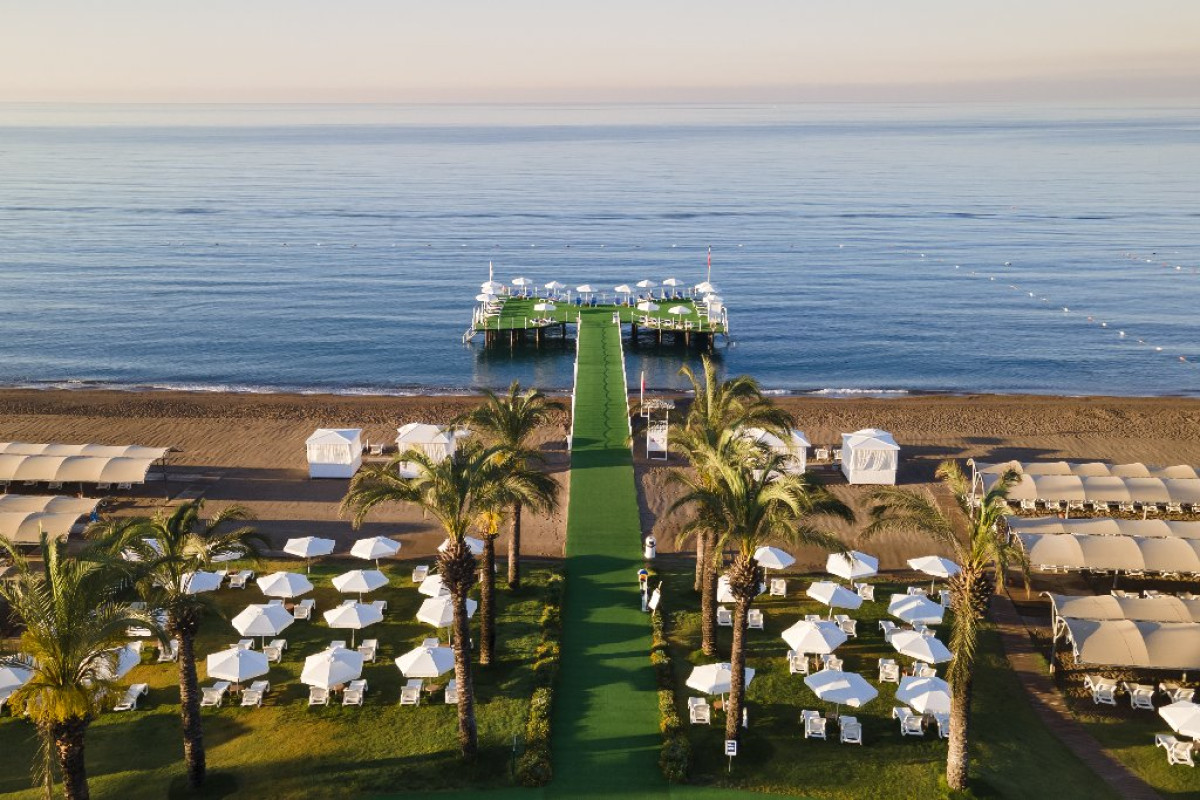 MIRACLE RESORT
