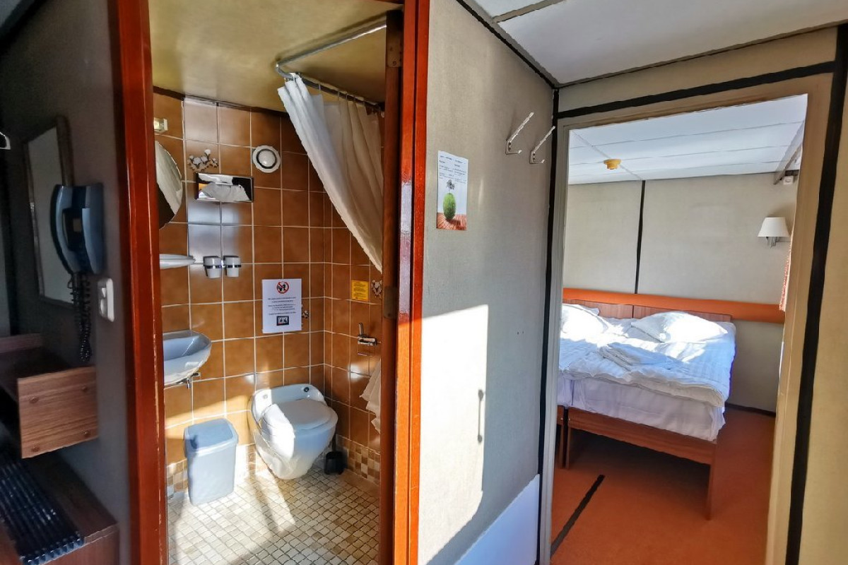 MS Diana-Nava de croaziera pe Dunare