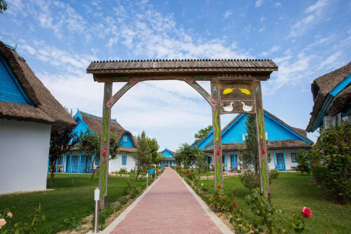 Cormoran Resort CM