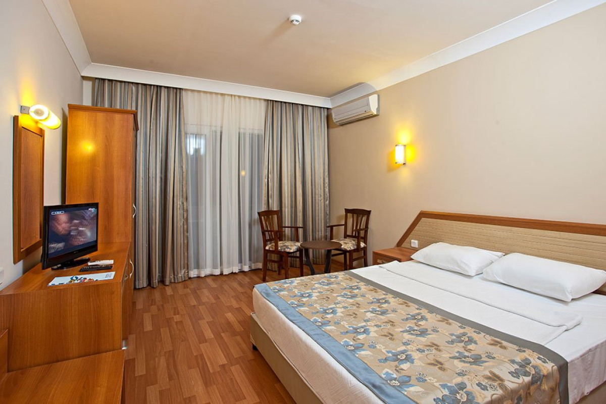 TITAN GARDEN HOTEL
