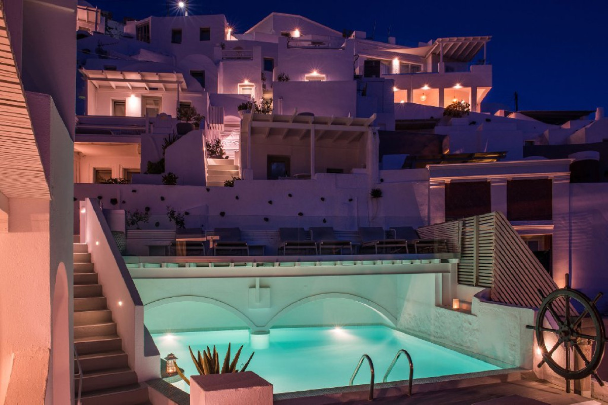 On the Rocks - Adults Only (Imerovigli - Santorini)