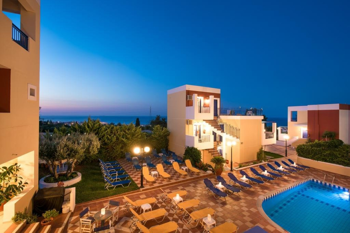 Astra Village Apartments and Suites (Koutouloufari)