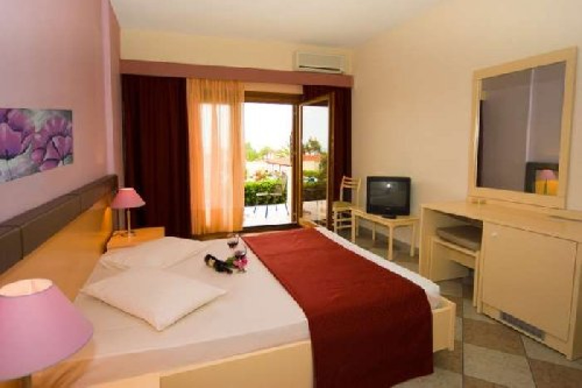 Palladium Hotel (Kriopigi, Kassandra)