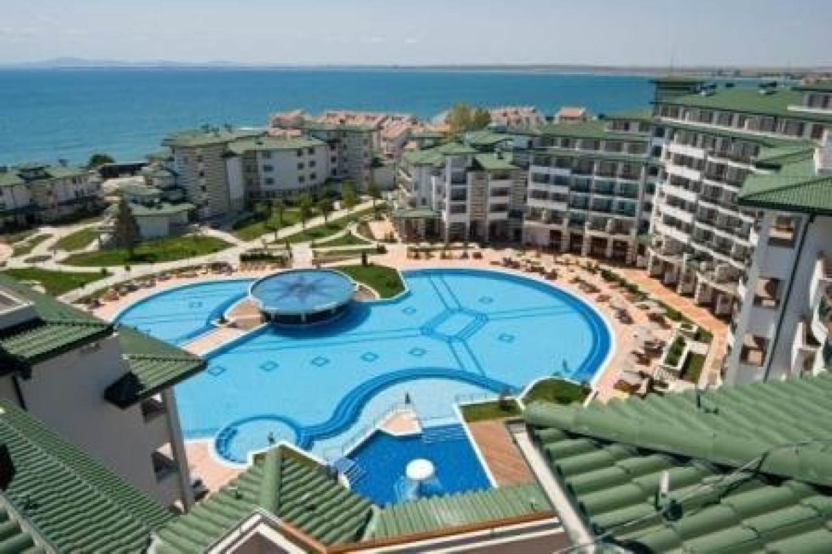 EMERALD BEACH RESORT AND SPA