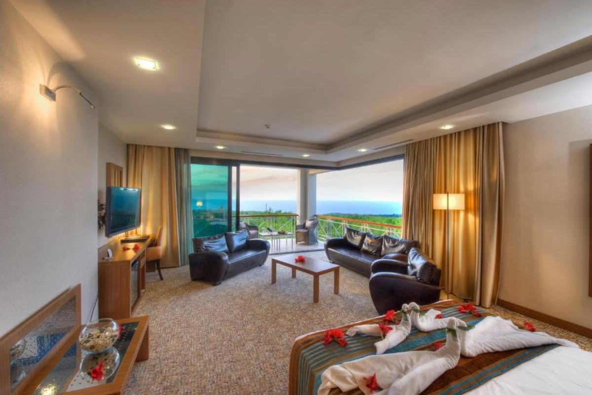 KORINEUM GOLF KYRENIA