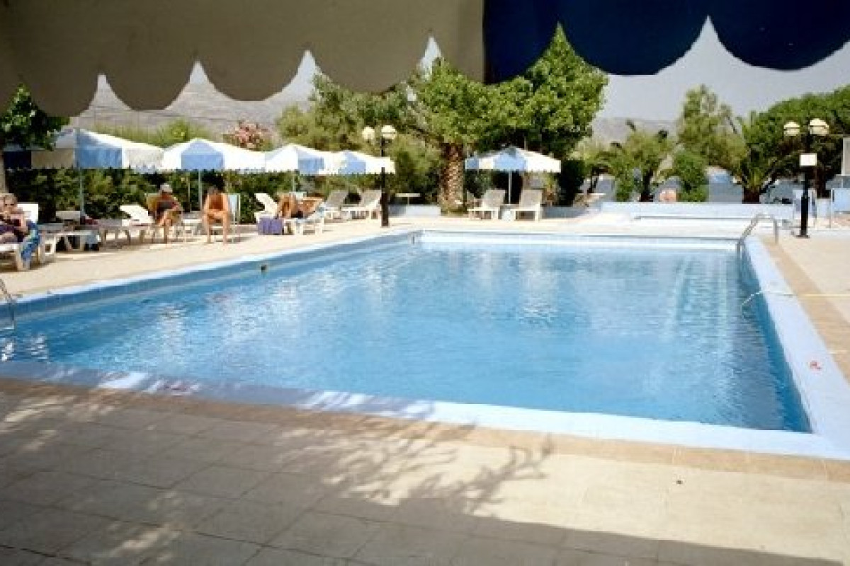 Summery (Lixouri)