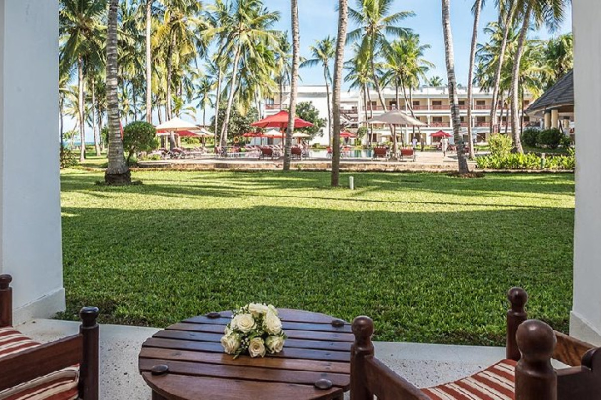 PrideInn Paradise Beach Resort and Spa