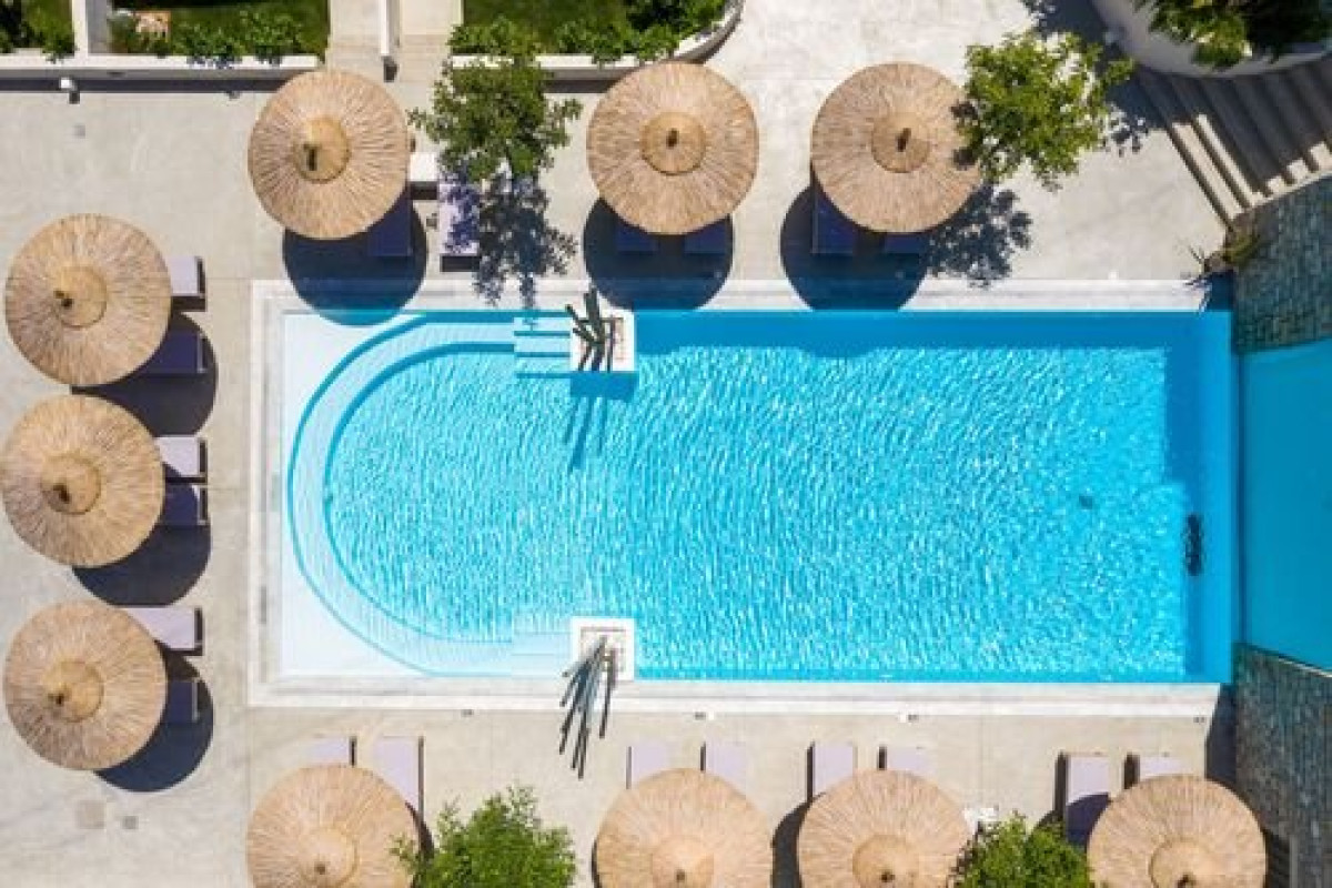Crystal Waters Sapphire Hotel (F)