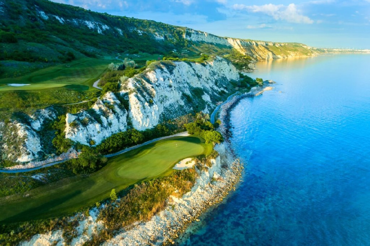 THRACIAN CLIFFS