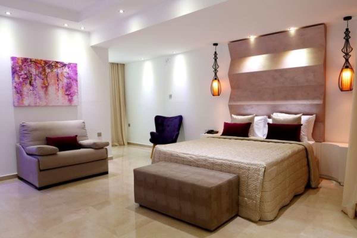 AMETHYST NAPA HOTEL