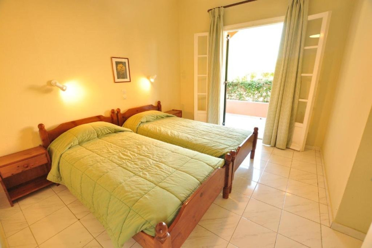 ELENA APARTMENTS (Acharavi) (C)