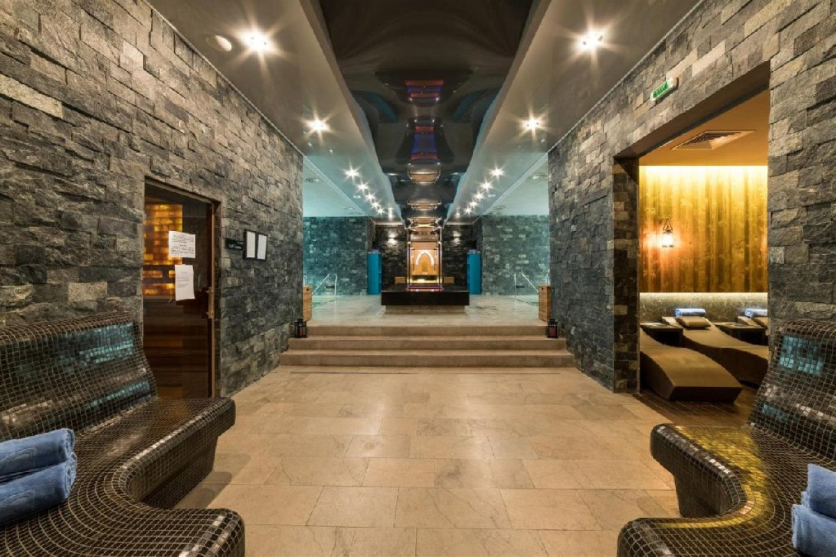 Sky Blue Hotel Spa