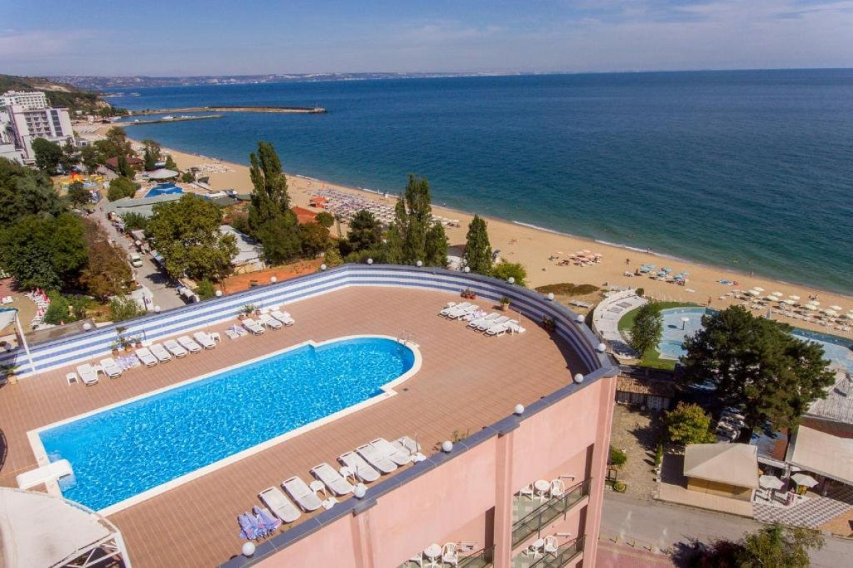 LILIA Hotel