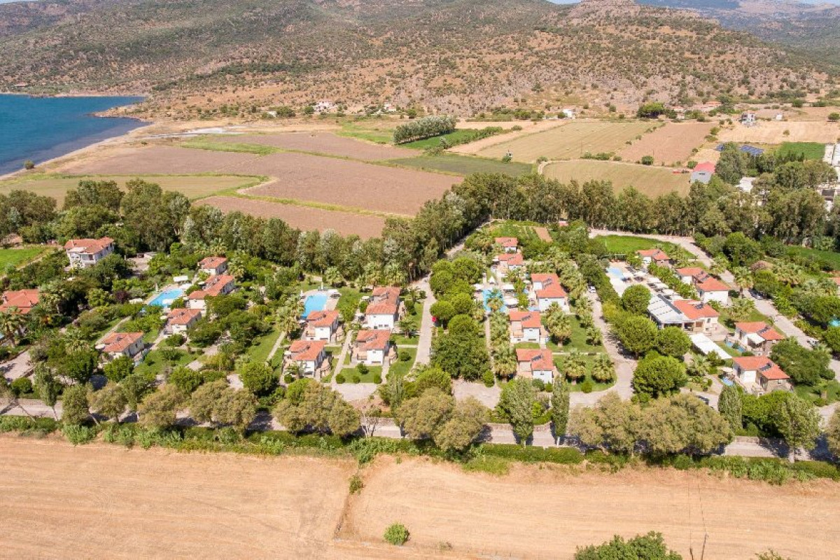 Kalloni Village