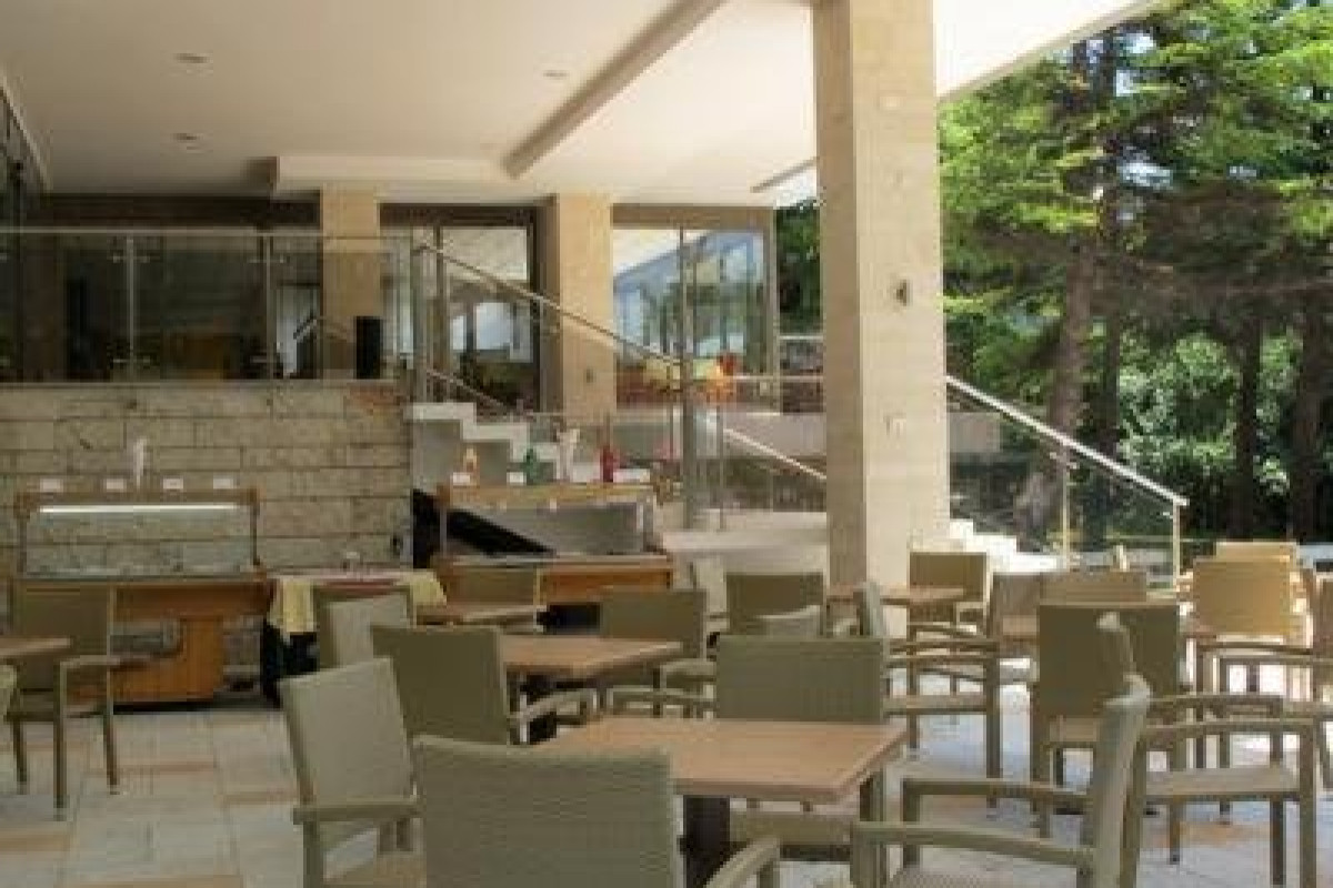 KOMPAS - HOTEL RENOVAT 2026