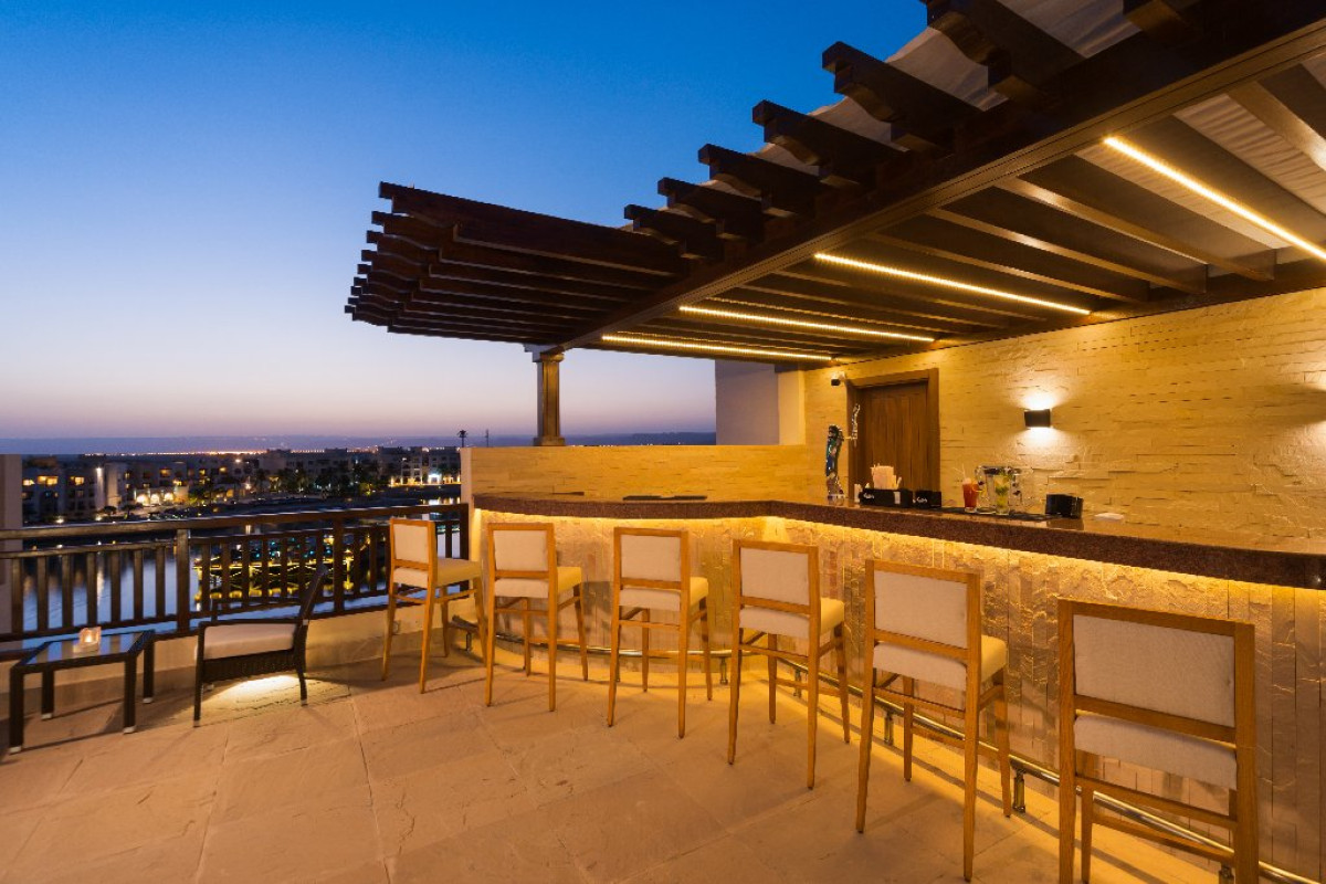 Al Fanar Hotel and Residences
