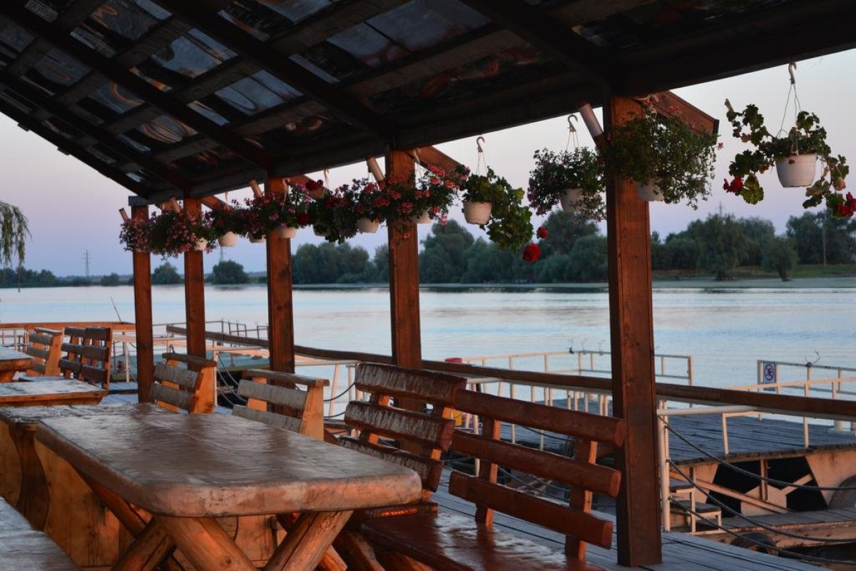 Paradise Delta House