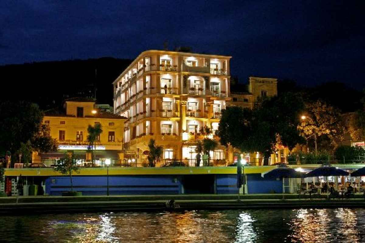 Hotel Mozart (Opatija)